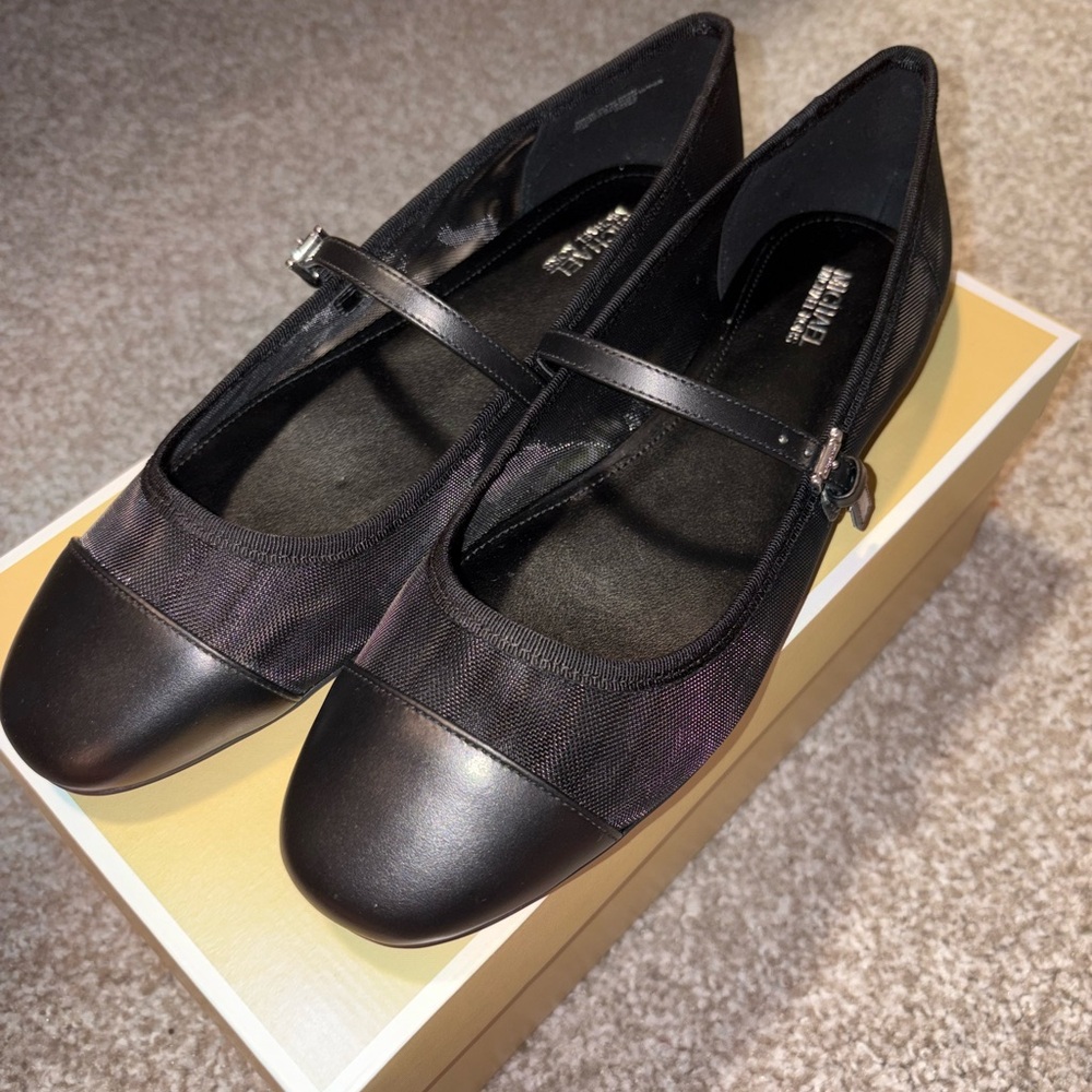 Michael Kors Mae Flex Ballet Shoe